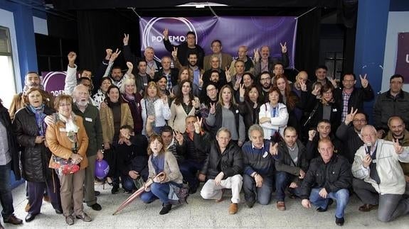 Participantes en el encuentro provincial de Podemos celebrado en Laguna de Duero. 