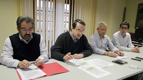 Francisco Barbillo, Juan José Tomás-Biosca, Román Rodríguez y Álvaro Infante, en rueda de prensa.