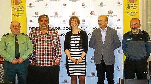 Participantes en la reunión celebrada en la Subdelegación. 