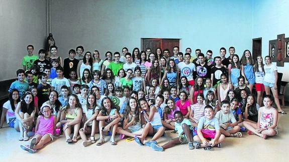 Participantes en el encuentro del verano de 2015.