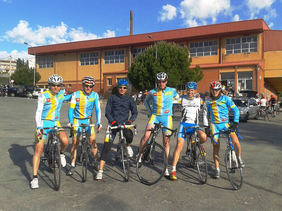 El Club Ciclista Sotosalbos organiza su primera marcha Memorial Nico Abad. 