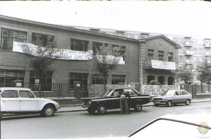 La historia del colegio que acabó bajo la piqueta