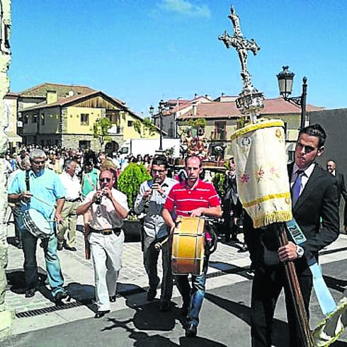 Desfile procesional en una edición pasada de las fiestas. 