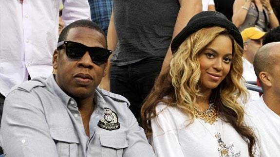 Beyoncé junto a Jay Z. 
