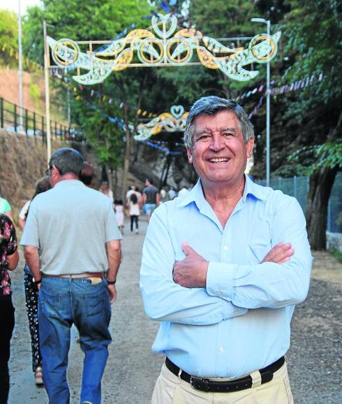 Alejo Riñones posa en el recientemente inaugurado recinto ferial de Béjar.