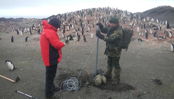 Miembros de la anterior expedición a la Antártida, realizada en enero de este año. E. T. 