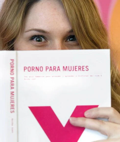 Así es la 'española' que reina en el porno femenino