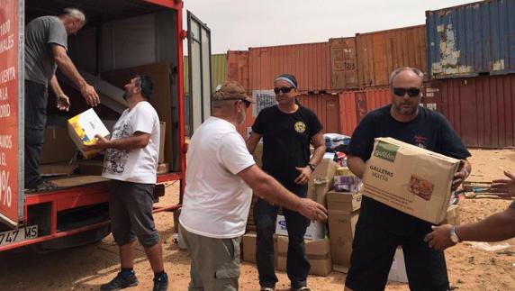 Entrega del material en territorio argelino. 
