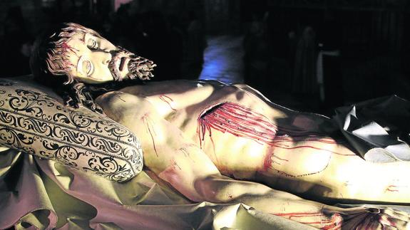 ‘Cristo yacente’, de Gregorio Fernández, que se conserva en la Catedral de Segovia. 