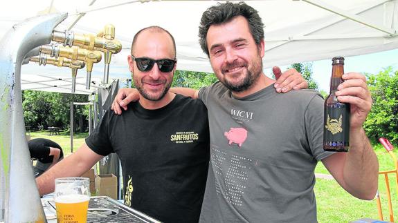 Los hermanos Mateo y Adrián Sanz de Santos, promotores de Cerveza Artesana San Frutos. 