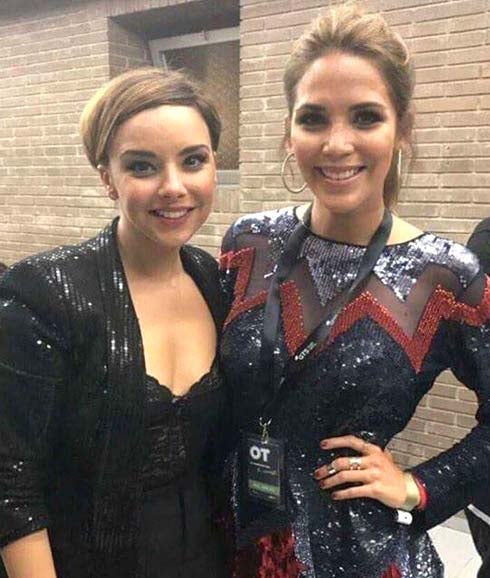Chenoa y Rosanna Zanetti se hacen una fotografía juntas