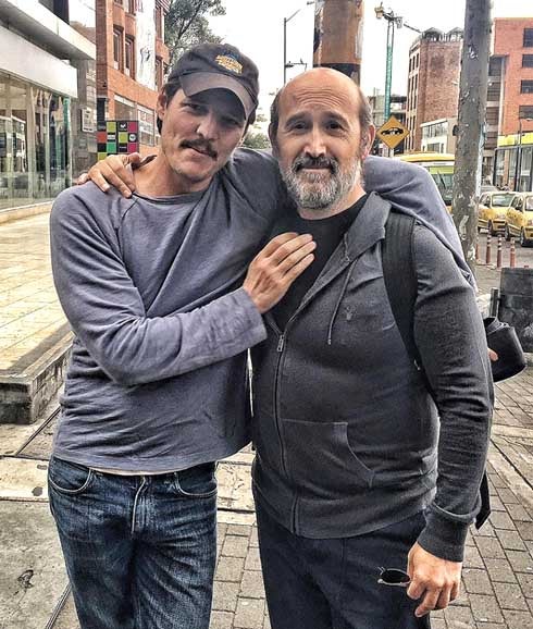 Javier Cámara muestra su admiración por el agente Peña en el rodaje de 'Narcos'