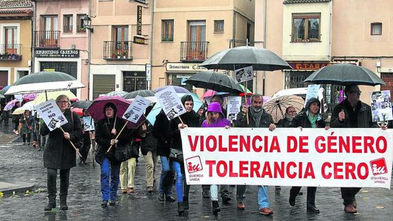 Manifestación de ayer en Cuéllar contra la violencia de género. 