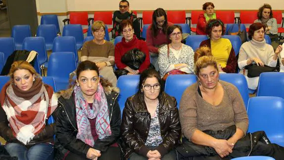 Asistentes al V Encuentro de Mujeres Gitanas de Segovia.