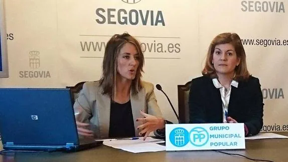 Raquel Fernández y Azucena Suárez, en la rueda de prensa.