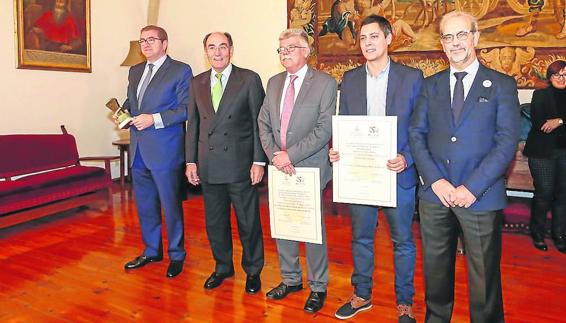 Isidoro Alanís, Ignacio Sánchez Galán, Manuel García Roig, Álvaro Sánchez y Daniel Hernández Ruipérez. 