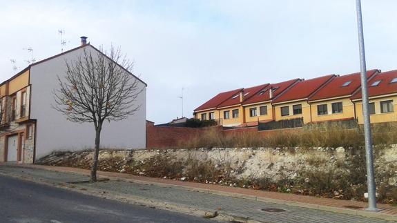 Solares en la calle Puerto Rico que subasta la Fundación Santa María Magdalena. 