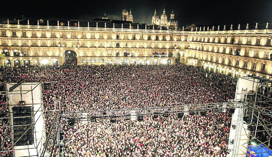 La Plaza Mayor durante la Nochevieja Universitaria del año pasado.