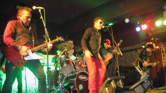 Los miembros de la banda segoviana, en un concierto. Histéricas Grabaciones