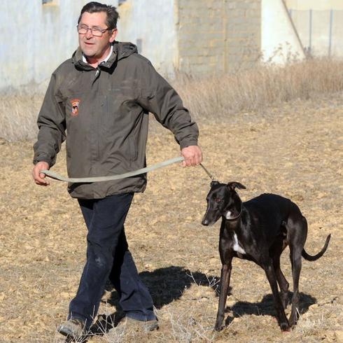 'Faruq de la Tata' junto a su propietario Gregorio Mediavilla.