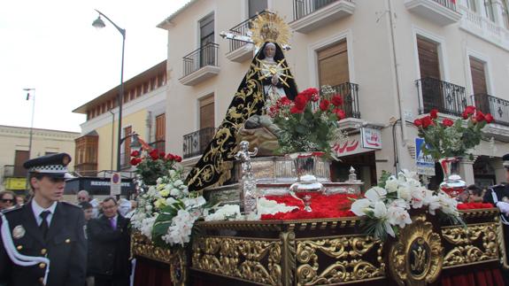  Imagen de la Virgen de las Angustias en Procesión. F. G. MURIEL