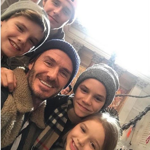 David Beckham con sus hijos en Nueva York. 