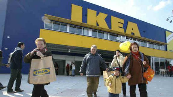 Fachada de la tienda IKEA en Barakaldo