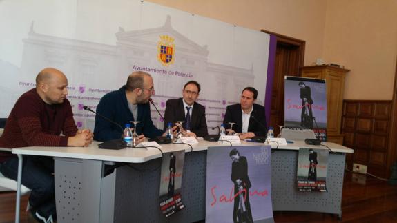 David García, Javier Ajenjo, Alfonso Polanco y Sergio Lozano, durante la presentación del concierto en el Ayuntamiento de Palencia. 