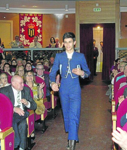 Manuel Sánchez, ganador del Bolsín, en el Teatro Nuevo.