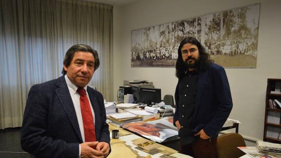 Los historiadores Juan Andrés Blanco y Rubén Sánchez, en el Centro de Estudios de la Emigración Castellana y Leonesa en Zamora