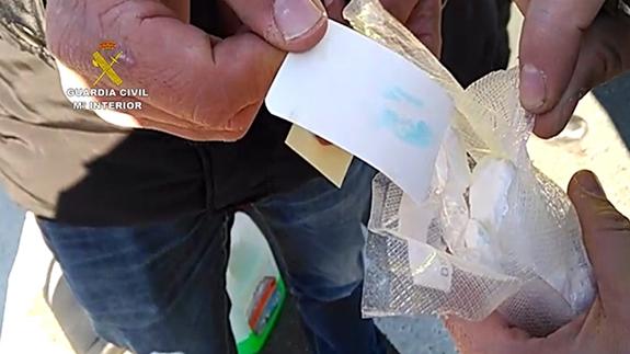 Bolsas que se incautó la Guardia Civil 