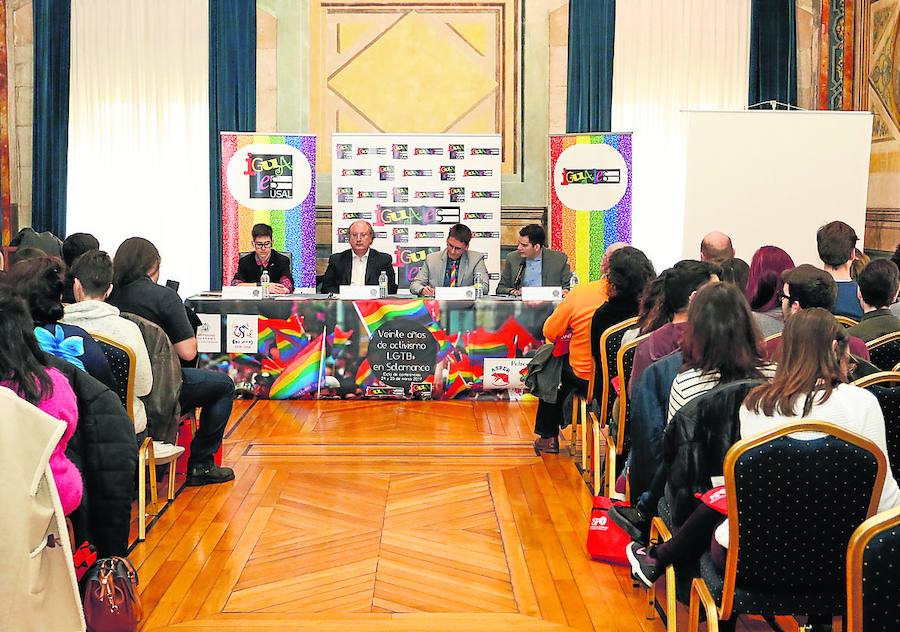 Inauguración del ciclo de charlas de Iguales en Fonseca. 