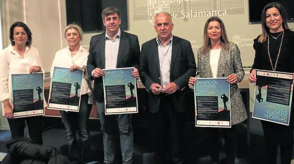 Representantes del Ayuntamiento de Saucelle, de la Diputación, de la AECC y de la Obra Social La Caixa. 