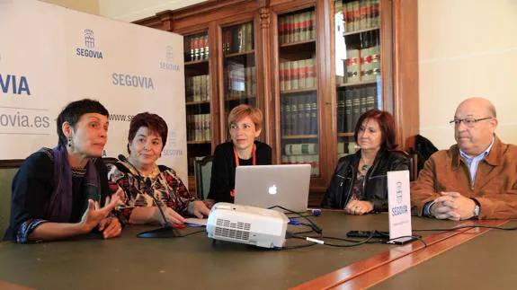Presentación del  proyecto de la Casa de la Lectura, este viernes, en el Ayuntamiento de Segovia. 