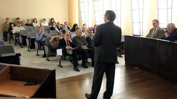 El diputado José Luis Sanz Merino, durante la inauguración de las jornadas. Antonio Tanarro