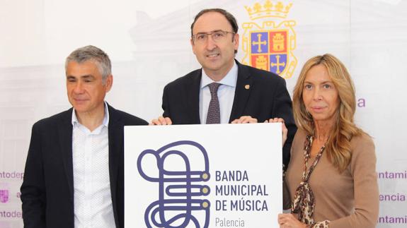 Miguel Ángel Cantera, Alfonso Polanco y Carmen Fernández Caballero.