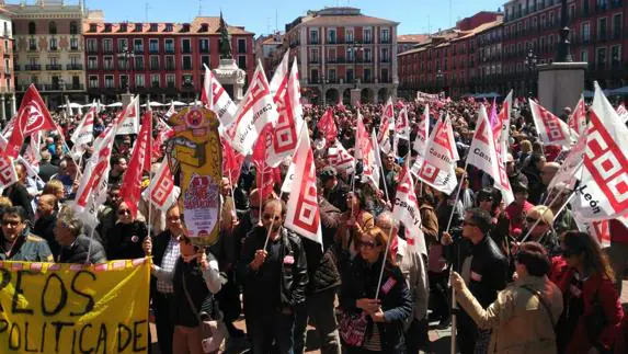 Manifestación del Día Internacional de los Trabajadores en Valladolid.