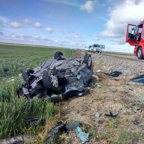 Fallece un joven búlgaro de 34 años al chocar frontalmente contra un camión en Cuéllar