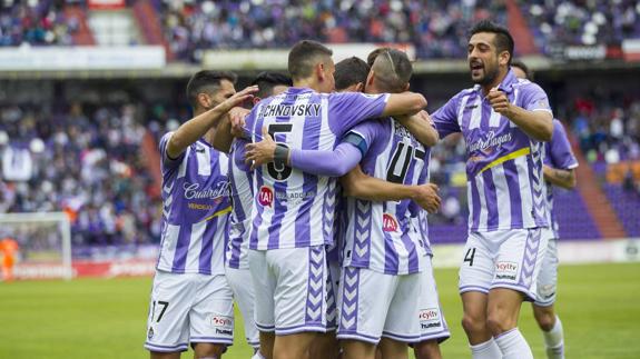 El Mirandés empata en el descuento