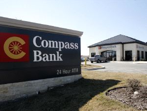 Una sucursal del banco Compass Bank en San Antonio, Texas. / EFE