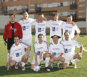 Plantilla del AyP Asesores Novaelec que cayó ante Redalsa por 4-1.  / EL NORTE