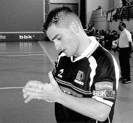 El frontón de Remondo acoge hoy un festival de pelota a mano con participantes de primer nivel