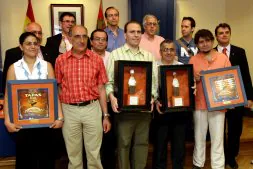 Premiados en el quinto Concurso de Tapas de las Ferias y Fiestas de San Juan y San Pedro. / ROSA BLANCO