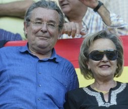 El ganadero salmantino Alberto Mateos y su mujer.Pablo León Rafael y el pregonero,  José Antonio Gil Verona.Diego Urdiales brinda el toro al matador vallisoletano Manolo Sánchez.