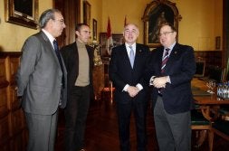 Gallego y Martín aceptan llegar a un acuerdo sobre la calle Jardines