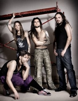 . Ix (guitarra), Leo (voz), Carlos (batería) y Marcos (bajo). / EL NORTE