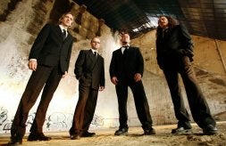. Izquierda, Rafa Redín, bajista, junto a Juan Karlos Aizpún, Natxo Zabala y Brígido Duque. / EL NORTE