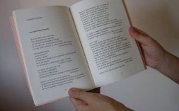 El poema incluido en 'Voces del Extremo'./ S. G. R.