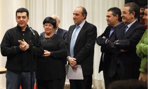 Oscar Meléndez y Rosario Hoyos presentan ayer la página dedicada a Jorge Manrique. ::
MARTA JUÁREZ