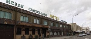 Fachada del hotel Feria, ubicado junto al recinto ferial de Valladolid. ::
ANTONIO QUINTERO